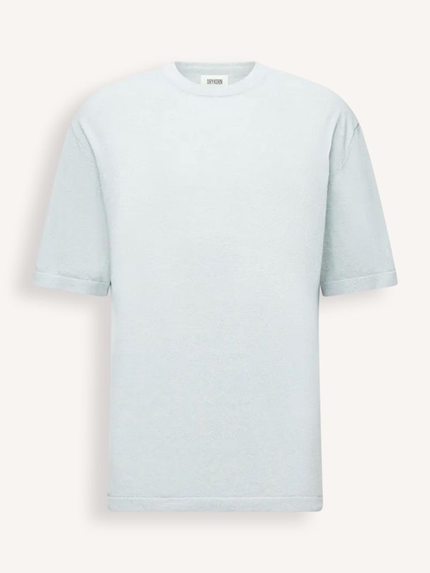 Drykorn Derico - Katoenen Gebreid T-Shirt - Lichtblauw Ontdek de Derico katoenen gebreid T-shirt van Drykorn in de kleur lichtblauw bij Orangebag. Op werkdagen voor 21:45 besteld, morgen in huis.