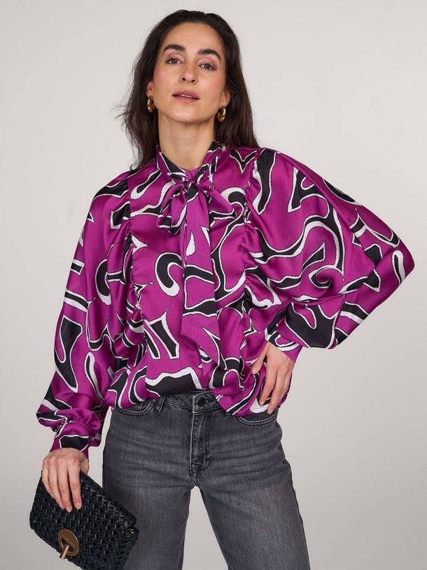 Ontdek de Paulette geweven blouse met print van Studio Anneloes in de kleur fuchsia bij Orangebag. Op werkdagen voor 21:45 besteld, morgen in huis.