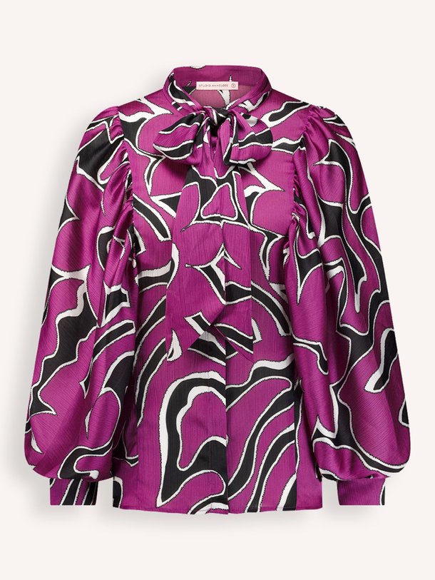 Ontdek de Paulette geweven blouse met print van Studio Anneloes in de kleur fuchsia bij Orangebag. Op werkdagen voor 21:45 besteld, morgen in huis.