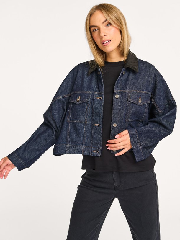 Ontdek de Holbrooks denim jack van Drykorn in de kleur donkerblauw bij Orangebag. Op werkdagen voor 21:45 besteld, morgen in huis.