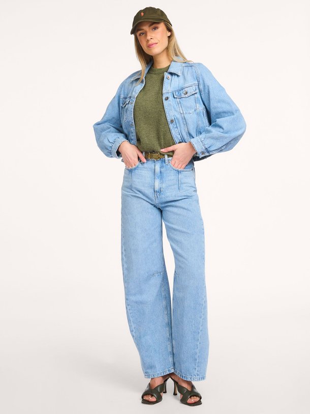 Ontdek de Liable high waist barrel fit non-stretch jeans van Drykorn in de kleur Blauw bij Orangebag. Op werkdagen voor 21:45 besteld, morgen in huis.