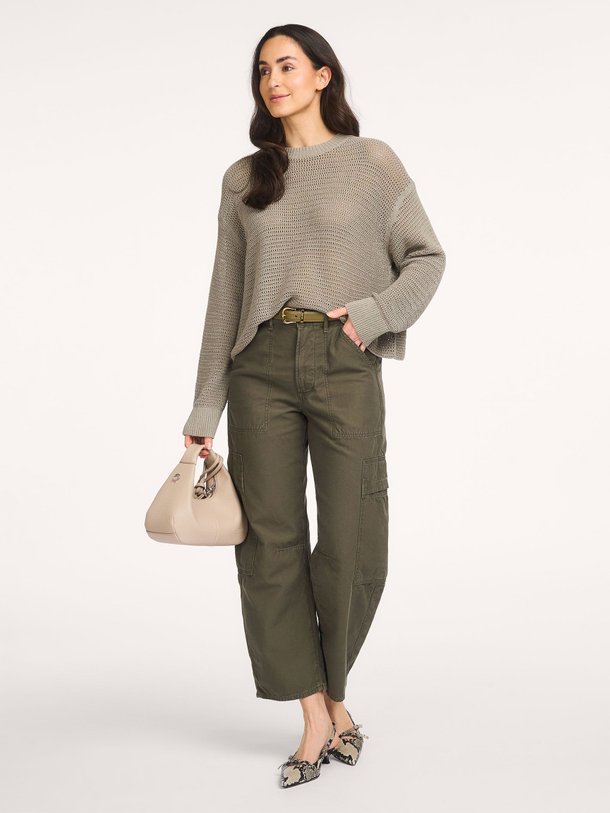 Ontdek de Malese katoenmix trui van Drykorn in de kleur Grijsgroen bij Orangebag. Op werkdagen voor 21:45 besteld, morgen in huis.