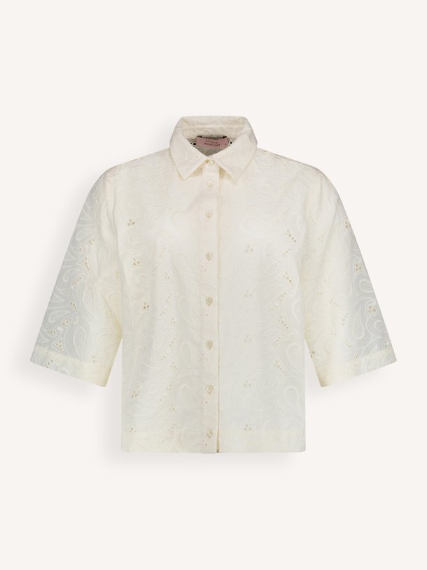Ontdek de Nyra broderie blouse van Studio Anneloes bij Orangebag. Op werkdagen voor 21:45 besteld, morgen in huis.
