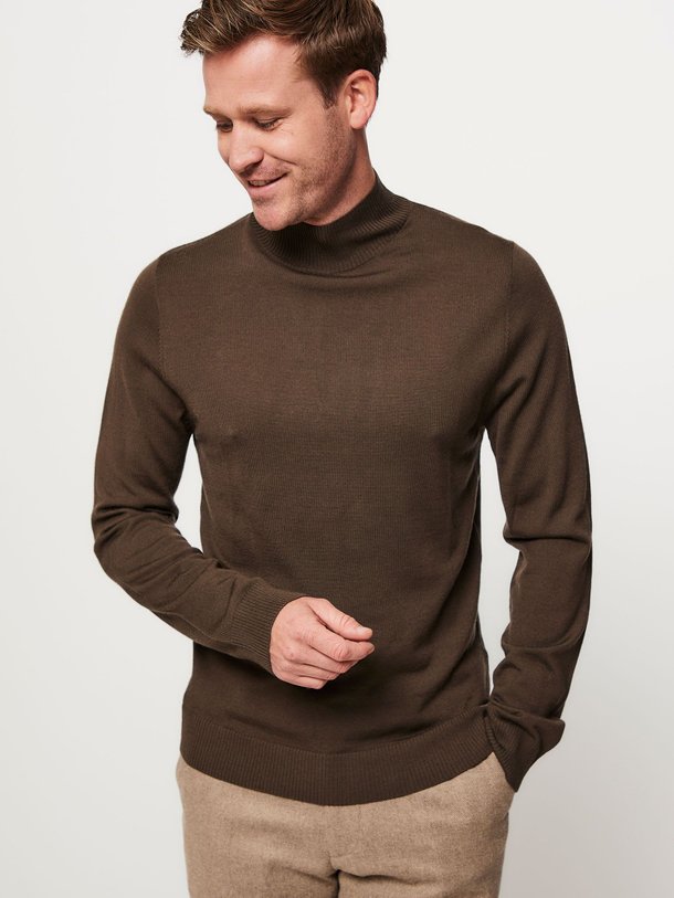 Ontdek de Watson wollen trui van Drykorn in de kleur bruin bij Orangebag. Op werkdagen voor 21:45 besteld, morgen in huis.