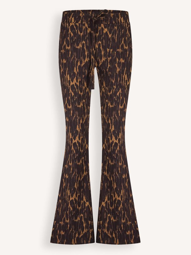 Ontdek de Flair heavy travel jersey leopard broek van Studio Anneloes in de kleur bruin bij Orangebag. Op werkdagen voor 21:45 besteld, morgen in huis.