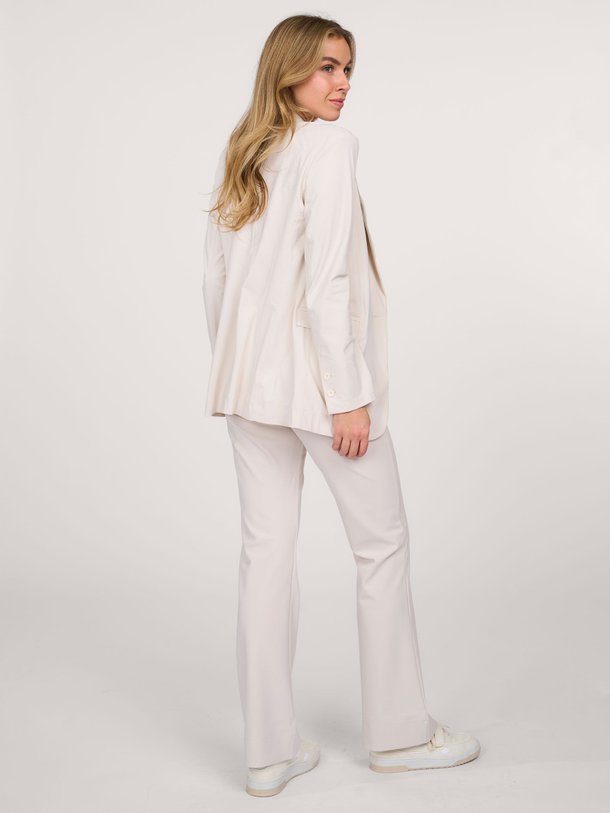 Ontdek de Fran heavy travel blazer van Studio Anneloes in de kleur ecru bij Orangebag. Op werkdagen voor 21:45 besteld, morgen in huis.
