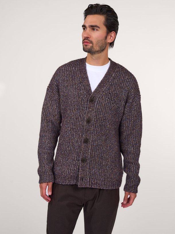 Ontdek de Nadir wolmix vest van Drykorn in de kleur donkergrijs bij Orangebag. Op werkdagen voor 21:45 besteld, morgen in huis.