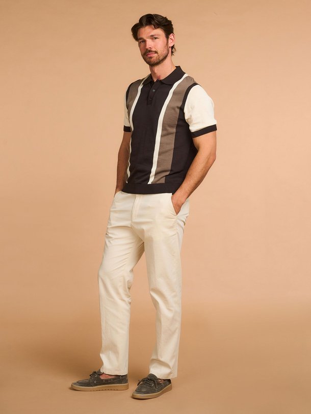 Ontdek de Tamian katoenen gestreepte polo van Drykorn in de kleur Bruin bij Orangebag. Op werkdagen voor 21:45 besteld, morgen in huis.