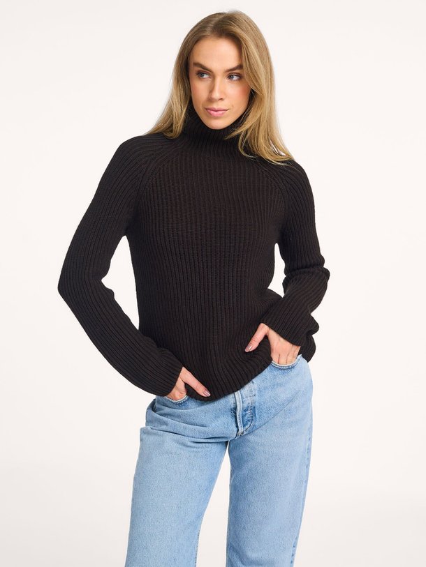 Ontdek de Arwen gebreide rib coltrui van Drykorn in de kleur donkerbruin bij Orangebag. Op werkdagen voor 21:45 besteld, morgen in huis.