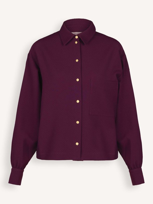 Ontdek de Melani, viscosemix blouse met structuur van Studio Anneloes bij Orangebag. Op werkdagen voor 21:45 besteld, morgen in huis.