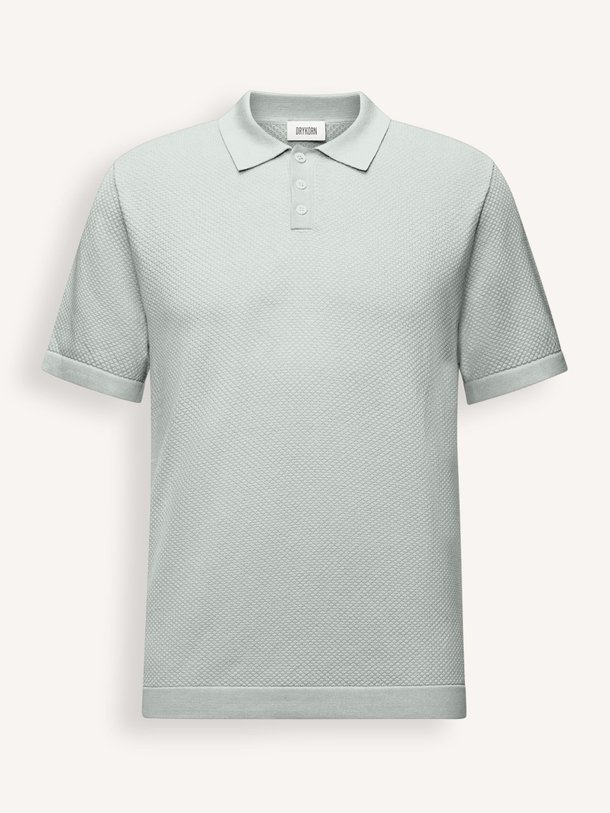 Ontdek de Triton katoenen polo met structuur van Drykorn in de kleur Groen bij Orangebag. Op werkdagen voor 21:45 besteld, morgen in huis.