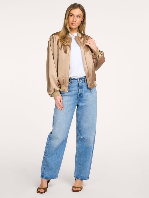 Ontdek de Windon geweven glanzend jasje van Drykorn in de kleur Brons bij Orangebag. Op werkdagen voor 21:45 besteld, morgen in huis.