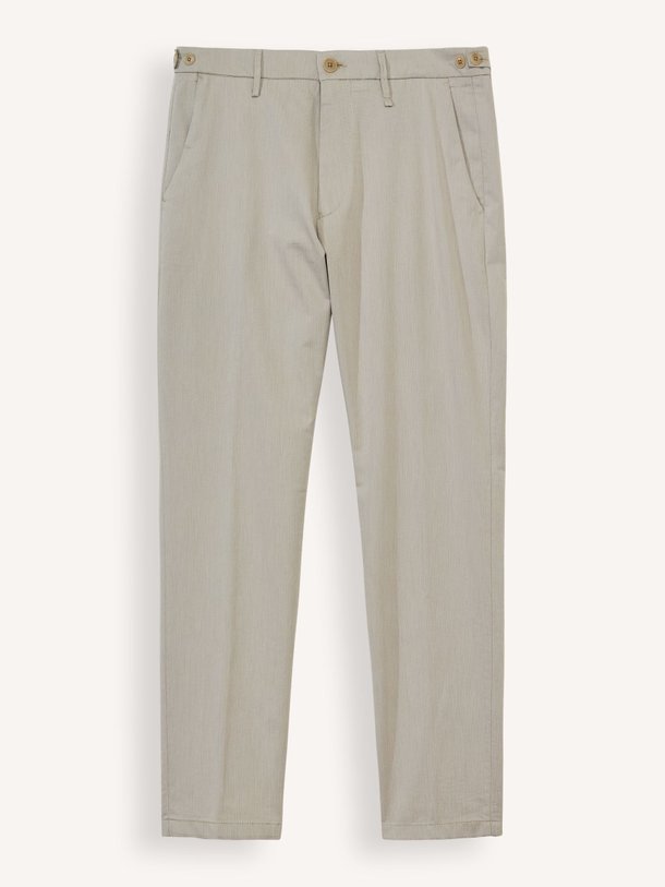 Drykorn Fago - Katoenmix Pantalon - Zand Ontdek de Fago katoenmix pantalon van Drykorn in de kleur zand bij Orangebag. Op werkdagen voor 21:45 besteld, morgen in huis.