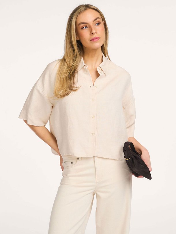Ontdek de Yarika viscose/linnenmix blouse van Drykorn in de kleur Off-white bij Orangebag. Op werkdagen voor 21:45 besteld, morgen in huis.