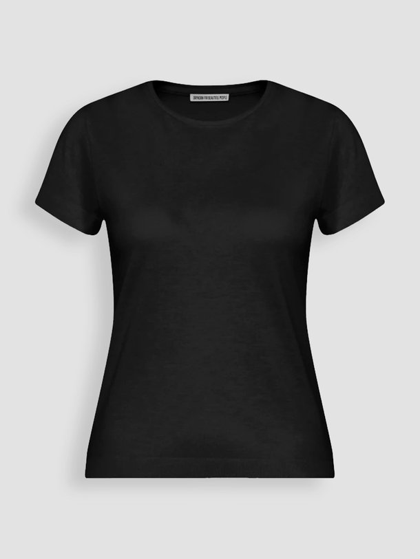 Ontdek de Koale katoenmix rib T-shirt van Drykorn in de kleur zwart bij Orangebag. Op werkdagen voor 21:45 besteld, morgen in huis.