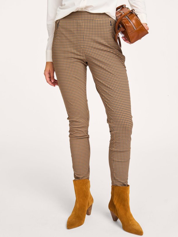 Ontdek de Alma heavy travel jersey geruite broek van Studio Anneloes in de kleur camel bij Orangebag. Op werkdagen voor 21:45 besteld, morgen in huis.