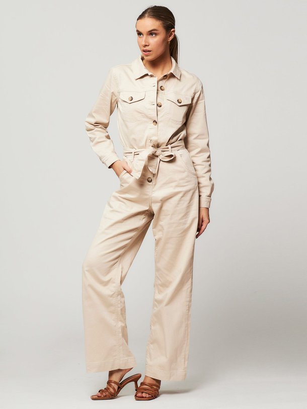 Ontdek de Amelie denim jumpsuit van Studio Anneloes in de kleur ecru bij Orangebag. Op werkdagen voor 21:45 besteld, morgen in huis.
