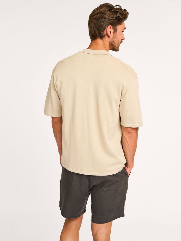 Ontdek de Malecc katoenen overhemd van Drykorn in de kleur beige bij Orangebag. Op werkdagen voor 21:45 besteld, morgen in huis.