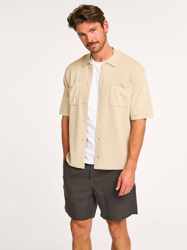 Ontdek de Malecc katoenen overhemd van Drykorn in de kleur beige bij Orangebag. Op werkdagen voor 21:45 besteld, morgen in huis.