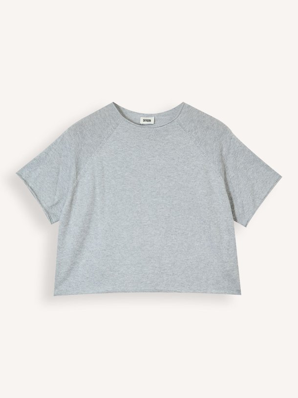 Ontdek de Moeny wol/cashmeremix top van Drykorn in de kleur Grijs bij Orangebag. Op werkdagen voor 21:45 besteld, morgen in huis.