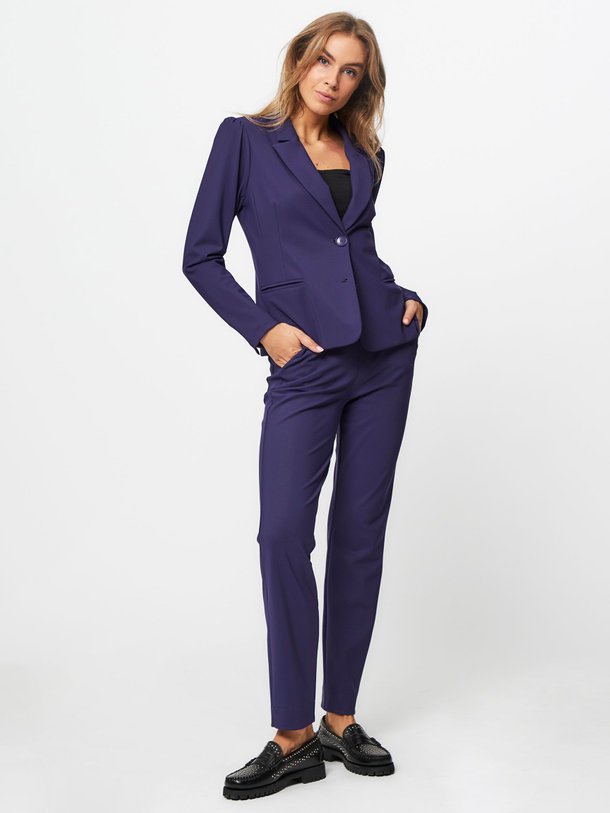 Ontdek de Anya bonded travel jersey broek van Studio Anneloes in de kleur paars bij Orangebag. Op werkdagen voor 21:45 besteld, morgen in huis.