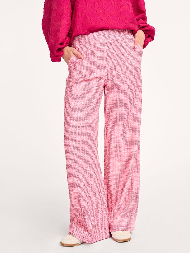 Ontdek de Lexie katoenmix tweed broek van Studio Anneloes in de kleur rood bij Orangebag. Op werkdagen voor 21:45 besteld, morgen in huis.