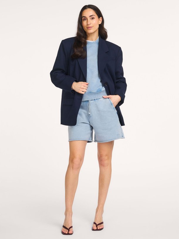 Ontdek de Niora jersey short van Drykorn in de kleur Blauw bij Orangebag. Op werkdagen voor 21:45 besteld, morgen in huis.