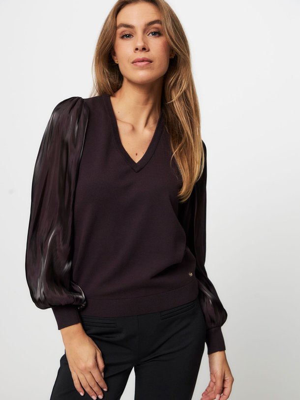 Ontdek de Wendey katoenmix trui van Studio Anneloes in de kleur aubergine bij Orangebag. Op werkdagen voor 21:45 besteld, morgen in huis.