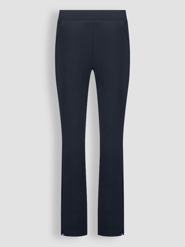 Ontdek de Anne bonded travel jersey broek van Studio Anneloes in de kleur donkerblauw bij Orangebag. Op werkdagen voor 21:45 besteld, morgen in huis.