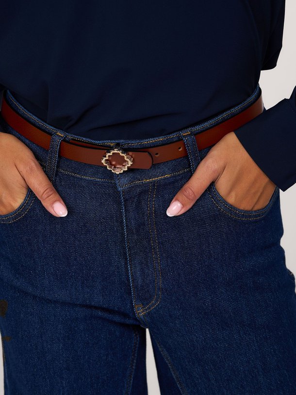 Ontdek de Lederen reversible riem van Studio Anneloes in de kleur cognac bij Orangebag. Op werkdagen voor 21:45 besteld, morgen in huis.