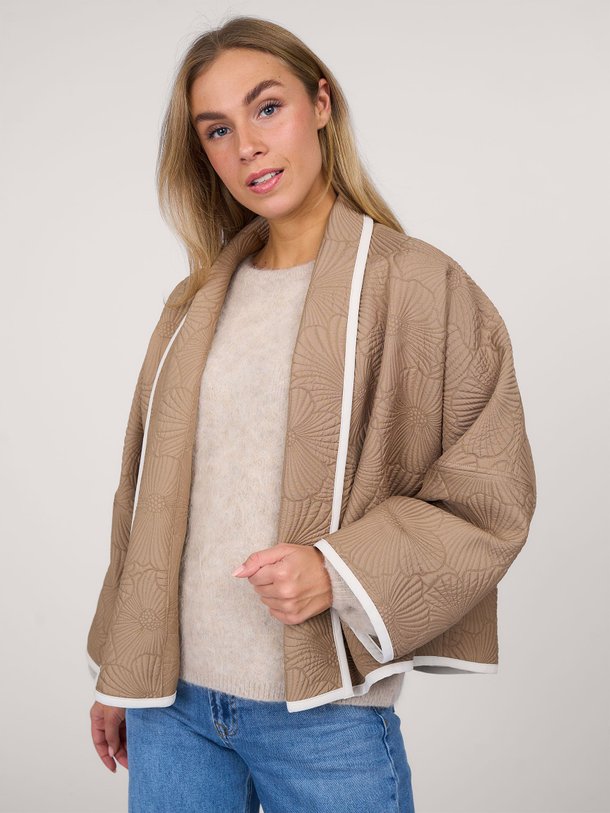 Ontdek de Oralee geweven kimono met dessin van Studio Anneloes in de kleur camel bij Orangebag. Op werkdagen voor 21:45 besteld, morgen in huis.