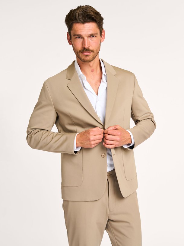 Ontdek de Marls viscosemix blazer van Drykorn in de kleur bruin bij Orangebag. Op werkdagen voor 21:45 besteld, morgen in huis.