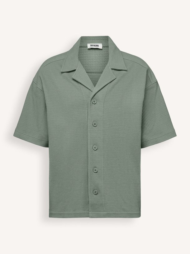 Ontdek de Basiil katoenen overhemd van Drykorn in de kleur Groen bij Orangebag. Op werkdagen voor 21:45 besteld, morgen in huis.