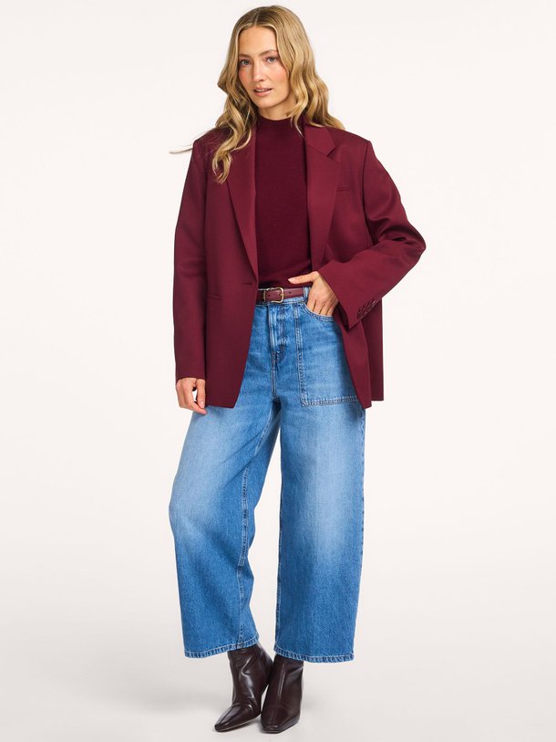 Ontdek de Mowtie wolmix blazer van Drykorn in de kleur Bordeauxrood bij Orangebag. Op werkdagen voor 21:45 besteld, morgen in huis.