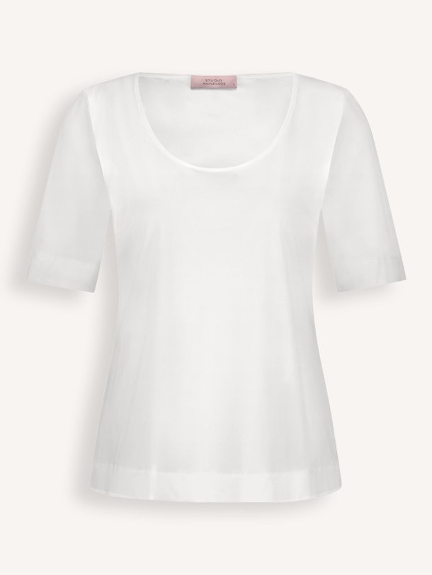 Ontdek de Sascha light travel jersey T-shirt van Studio Anneloes in de kleur wit bij Orangebag. Op werkdagen voor 21:45 besteld, morgen in huis.