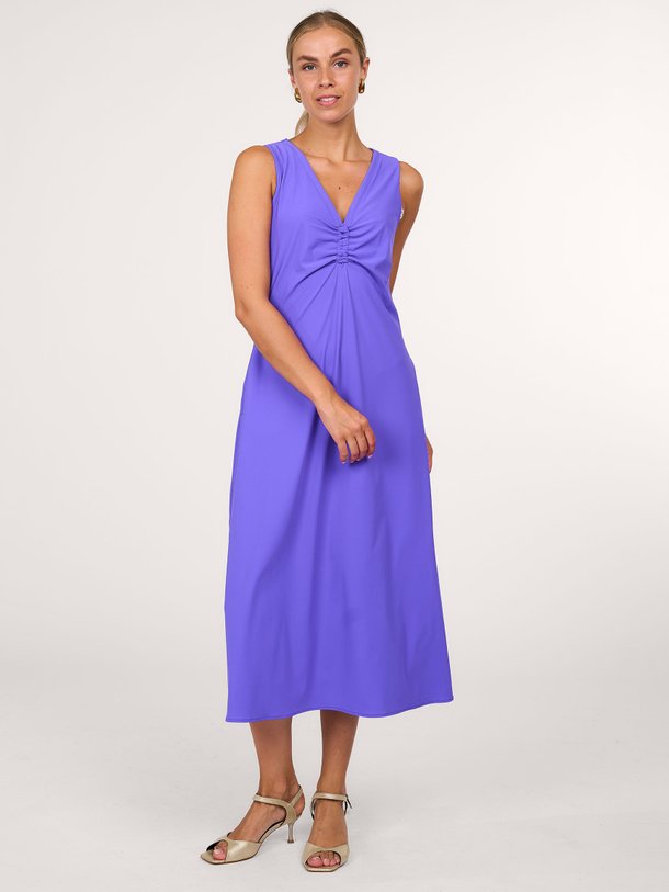 Ontdek de Dulce travel jersey jurk van Studio Anneloes in de kleur paars bij Orangebag. Op werkdagen voor 21:45 besteld, morgen in huis.