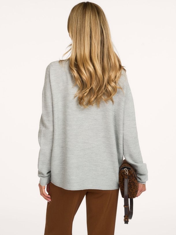 Ontdek de Liora wollen gemêleerde coltrui van Drykorn in de kleur grijs bij Orangebag. Op werkdagen voor 21:45 besteld, morgen in huis.