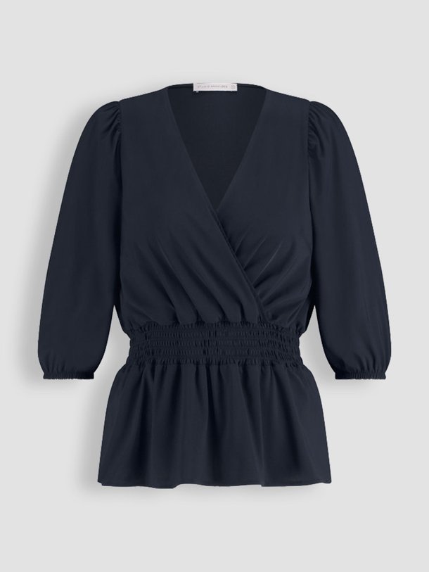 Ontdek de Sharon light travel jersey top van Studio Anneloes in de kleur donkerblauw bij Orangebag. Op werkdagen voor 21:45 besteld, morgen in huis.