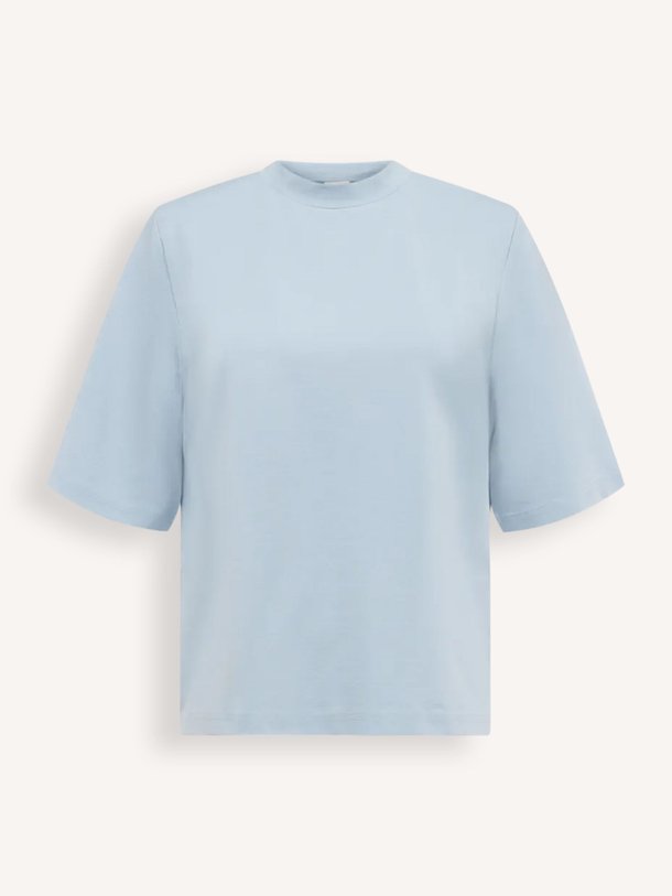 Ontdek de Tadura lyocellmix T-shirt van Drykorn in de kleur lichtblauw bij Orangebag. Op werkdagen voor 21:45 besteld, morgen in huis.