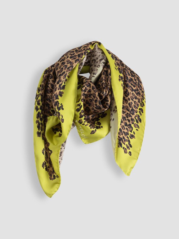 Ontdek de Leopard geweven sjaal met print van Studio Anneloes in de kleur camel bij Orangebag. Op werkdagen voor 21:45 besteld, morgen in huis.