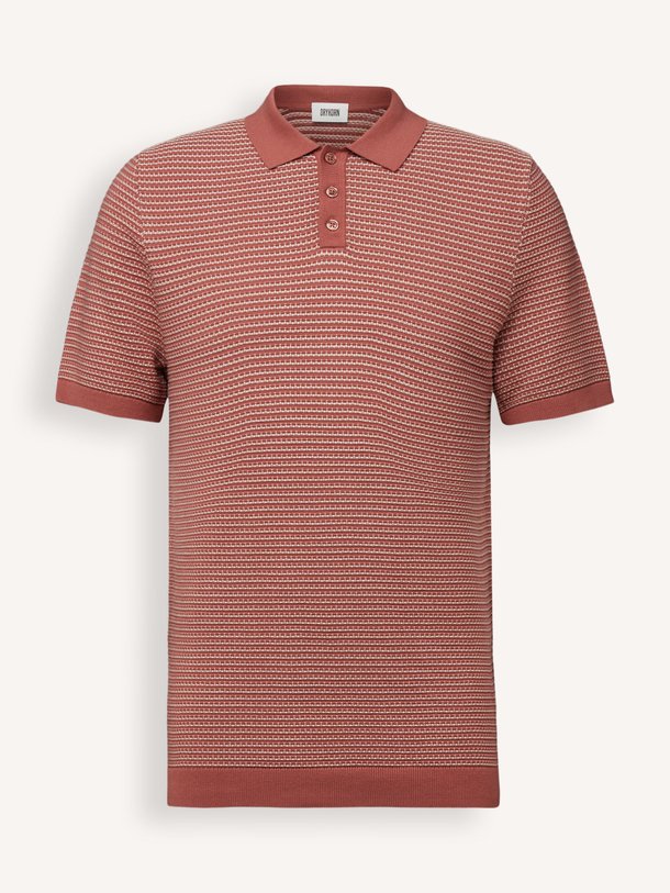 Drykorn Triton katoenen polo met structuur - Terracotta Ontdek de Triton katoenen polo met structuur van Drykorn in de kleur Terracotta bij Orangebag. Op werkdagen voor 21:45 besteld, morgen in huis.