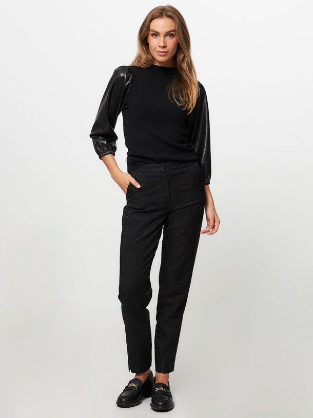 Ontdek de Mira viscosemix pantalon met dessin van Studio Anneloes in de kleur zwart bij Orangebag. Op werkdagen voor 21:45 besteld, morgen in huis.