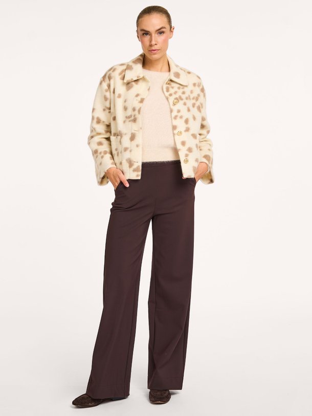 Ontdek de Karlie mohairmix jasje met print van Studio Anneloes in de kleur ecru bij Orangebag. Op werkdagen voor 21:45 besteld, morgen in huis.