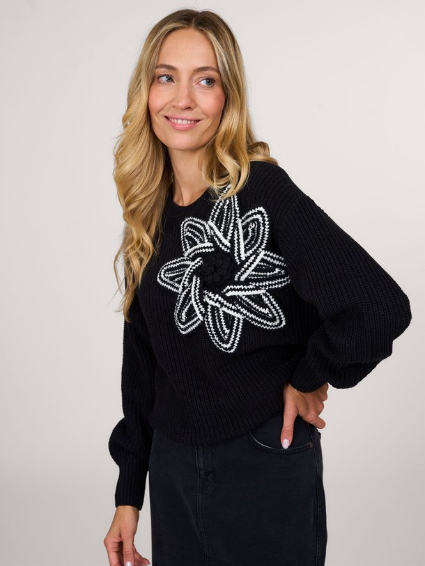 Ontdek de Valerie katoenmix trui met applicatie van Studio Anneloes in de kleur zwart bij Orangebag. Op werkdagen voor 21:45 besteld, morgen in huis.