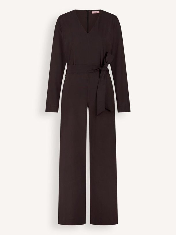 Ontdek de Odessa heavy travel jersey jumpsuit van Studio Anneloes in de kleur donkerbruin bij Orangebag. Op werkdagen voor 21:45 besteld, morgen in huis.