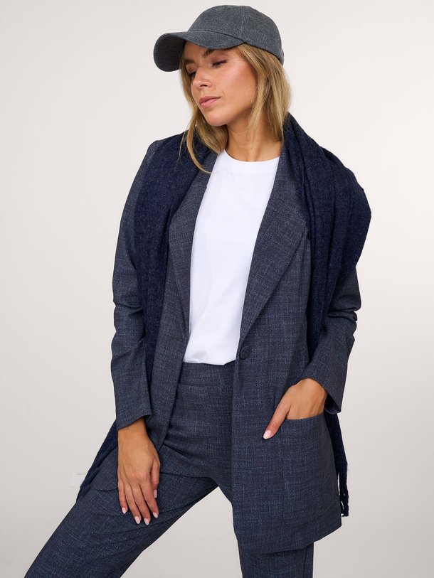 Ontdek de Daan bonded travel jersey oversized blazer van Studio Anneloes in de kleur donkerblauw bij Orangebag. Op werkdagen voor 21:45 besteld, morgen in huis.