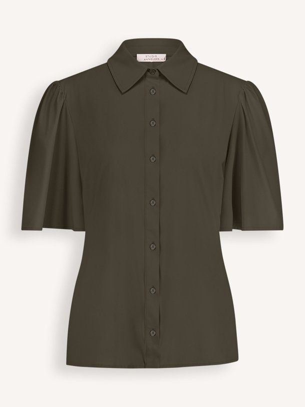 Ontdek de Poppy, light travel jersey blouse van Studio Anneloes bij Orangebag. Op werkdagen voor 21:45 besteld, morgen in huis.