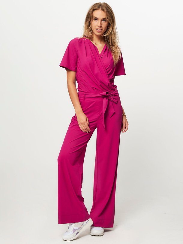 Ontdek de Mia medium travel jersey jumpsuit van Studio Anneloes in de kleur fuchsia bij Orangebag. Op werkdagen voor 21:45 besteld, morgen in huis.