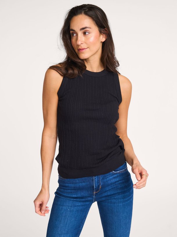 Ontdek de Olina katoenen gestreepte rib tanktop van Drykorn in de kleur zwart bij Orangebag. Op werkdagen voor 21:45 besteld, morgen in huis.
