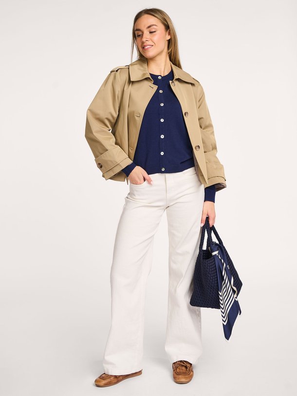 Ontdek de Bibi viscose/cashmeremix vest van Studio Anneloes in de kleur donkerblauw bij Orangebag. Op werkdagen voor 21:45 besteld, morgen in huis.